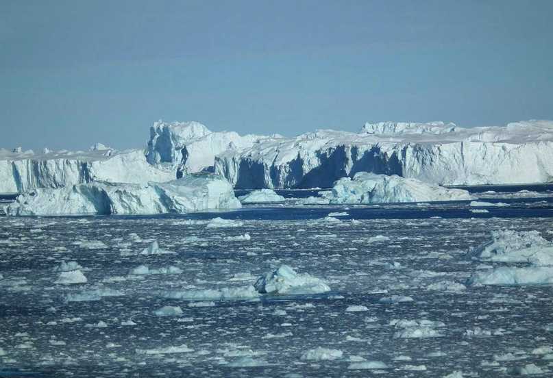 Море Амундсена - окраинное море Тихого океана у берегов Антарктиды, покрыто льдами Расположено приблизительно между 100° и 123° з д около Земли Мэри Бэрд