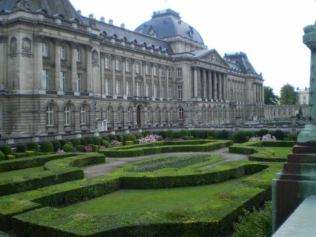 Подборка видео про Лакенский дворец (Брюссель, Бельгия) от популярных программ и блогеров. Лакенский дворец на сайте